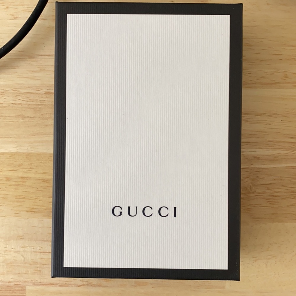 Brand new Gucci wallet! Brand new out of the box - Picture 3 of 4